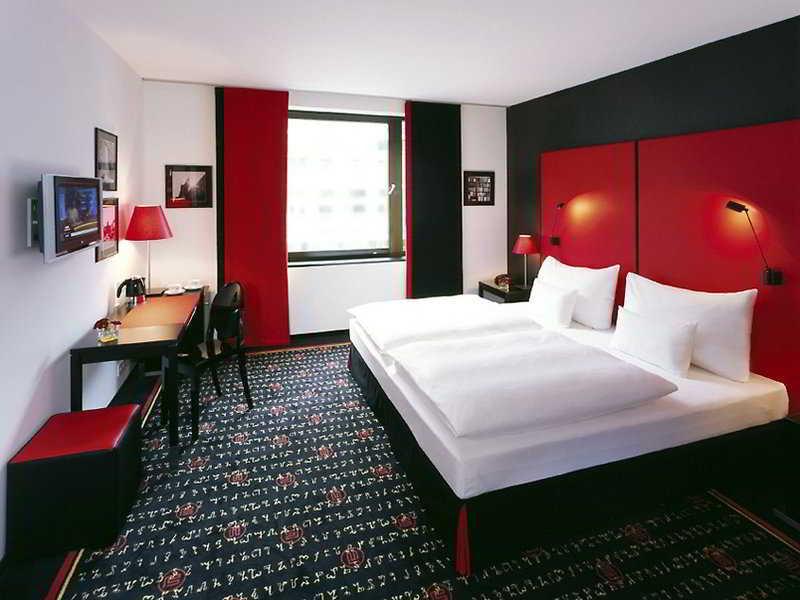 Orea Hotel Angelo Praha Room photo